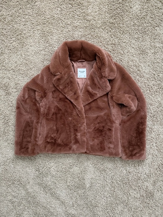 Abercrombie & Fitch Jackets & Blazers - Abercrombie & Fitch Women’s Size Medium Brown Fur Soft Teddy Coat Winter Jacket